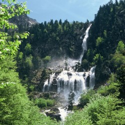 Cascade en for&ecirc;t de montagne / &copy; Pierre Cadiran / ONF